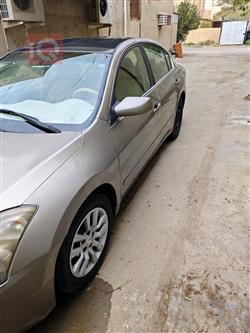 نيسان ألتيما